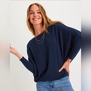 Black Oversized Dolman Long Sleeve Top (Similar To Stock Photo)